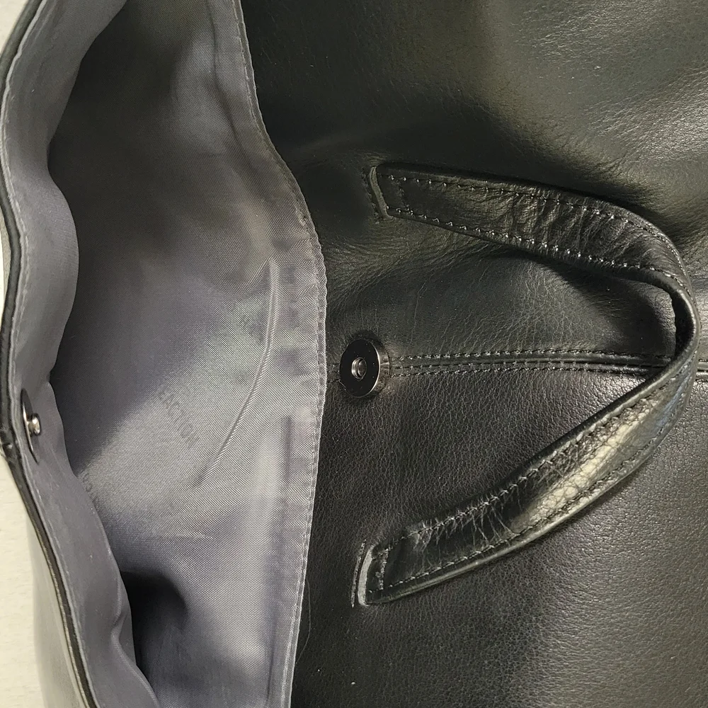 Black Men's Messenger Bag - Professional Laptop Shoulder Bag